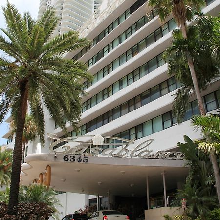 Private Apartments At The Casablanca Miami Beach Buitenkant foto