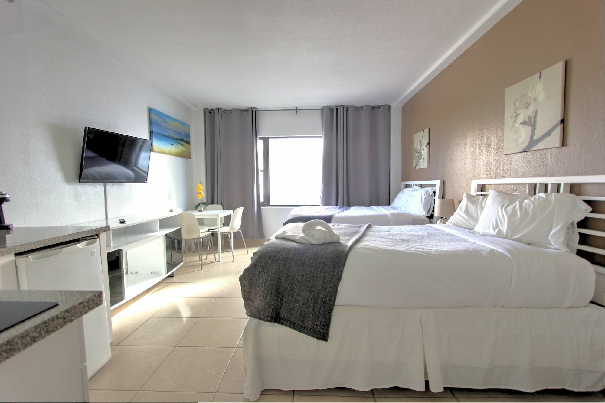 Private Apartments At The Casablanca Miami Beach Buitenkant foto