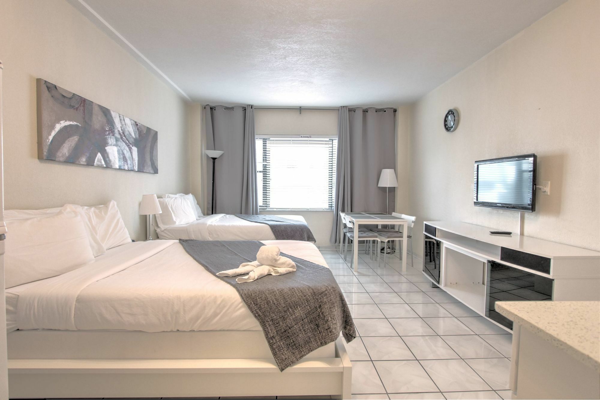 Private Apartments At The Casablanca Miami Beach Buitenkant foto